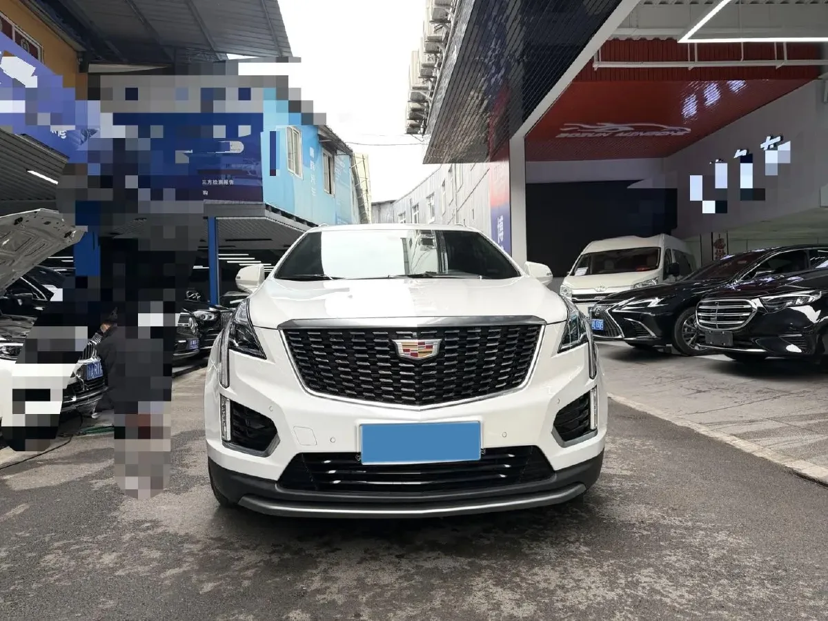 2021 Cadillac XT5 2.0T 237HP L4 9AT,autocango,china used car exporter,china ev exporter,chinese used car exporter,chinese used ev exporter