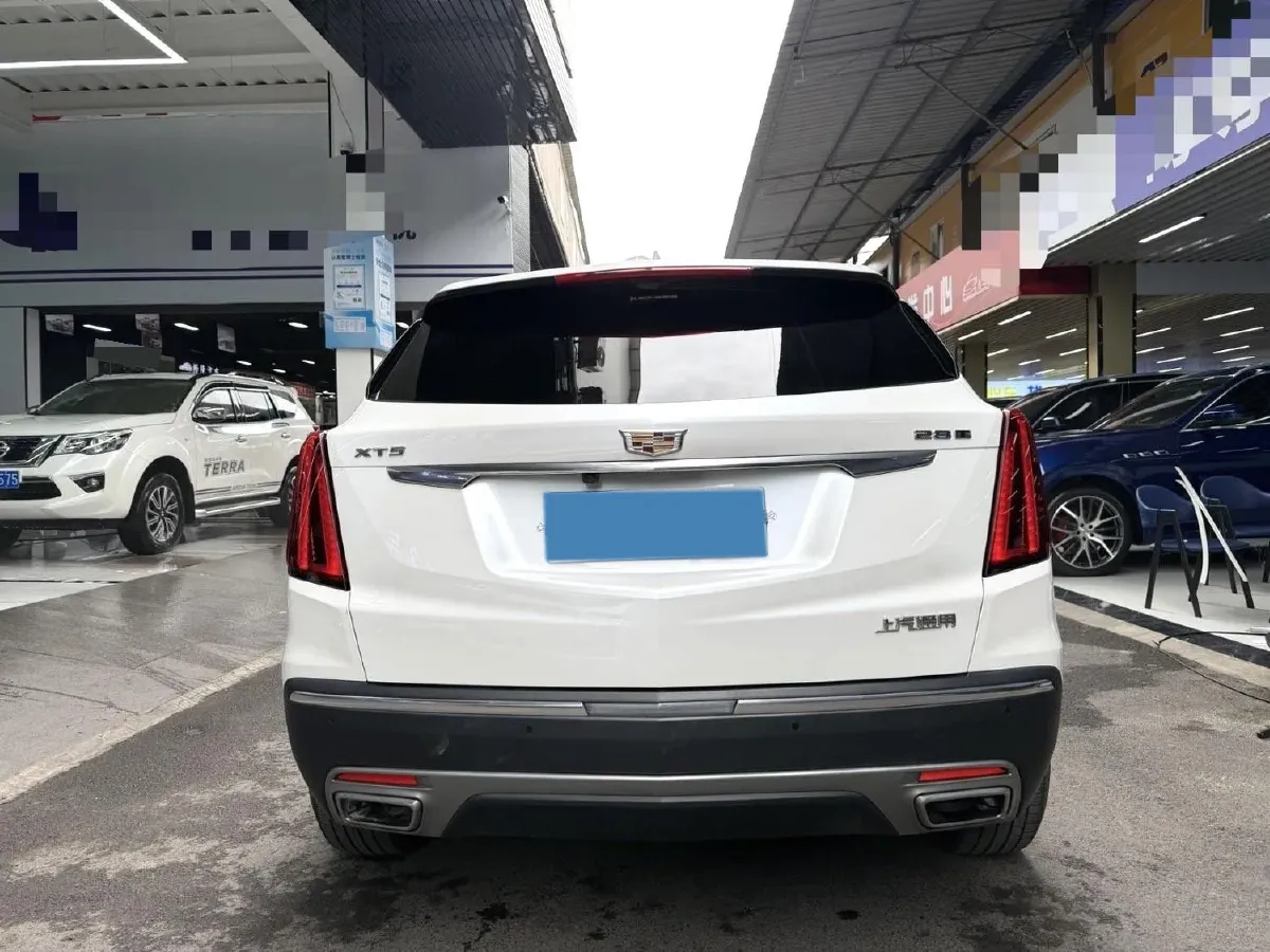 2021 Cadillac XT5 2.0T 237HP L4 9AT,autocango,china used car exporter,china ev exporter,chinese used car exporter,chinese used ev exporter