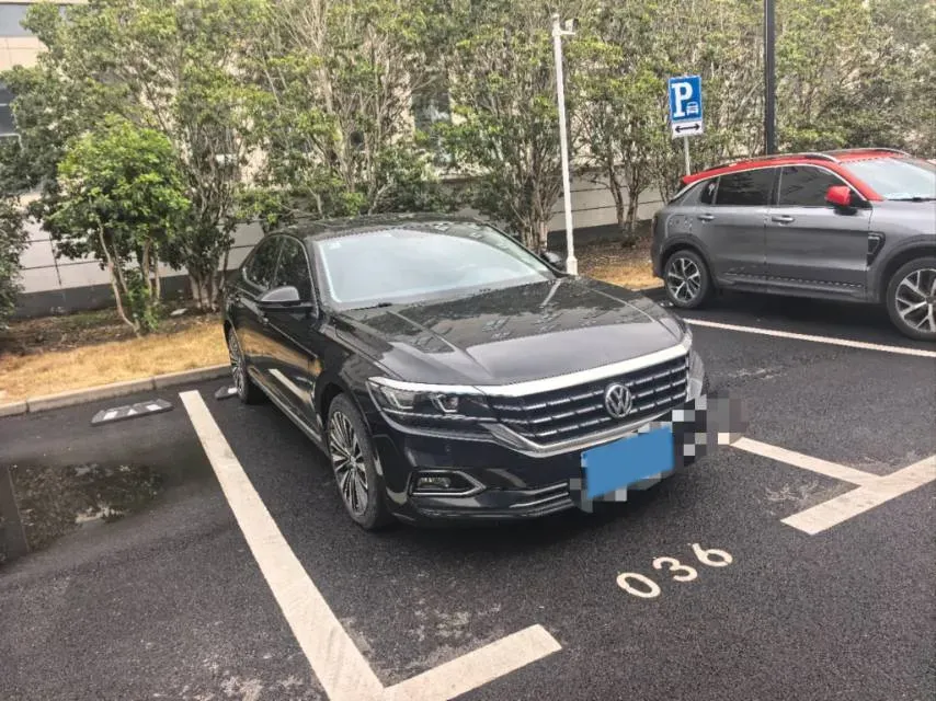 2019 Skoda Kodiak 2.0T 186HP L4 7DCT,autocango,china used car exporter,china ev exporter,chinese used car exporter,chinese used ev exporter