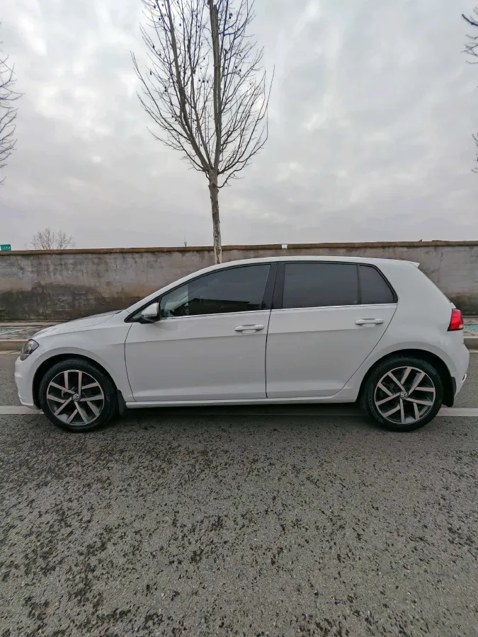 2019 Brilliance Auto V7 1.8T 231HP L4 7DCT,autocango,china used car exporter,china ev exporter,chinese used car exporter,chinese used ev exporter