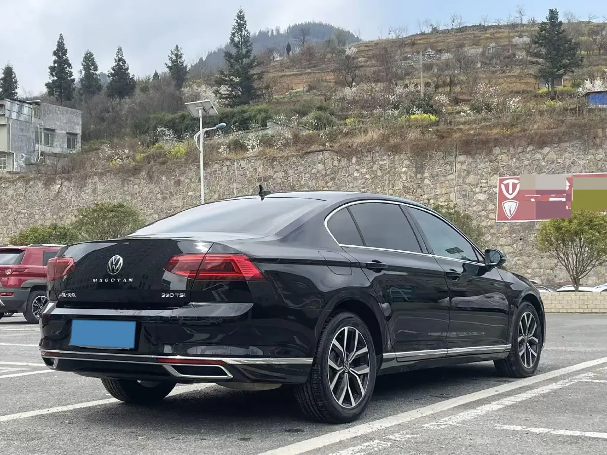 2020 Volkswagen Magotan 2.0T 186HP L4 7DCT,autocango,china used car exporter,china ev exporter,chinese used car exporter,chinese used ev exporter