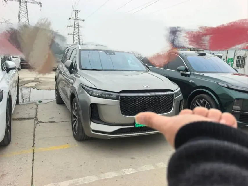 2020 Li ONE Range Extended 131HP REEV 40.5KWH,autocango,china used car exporter,china ev exporter,chinese used car exporter,chinese used ev exporter