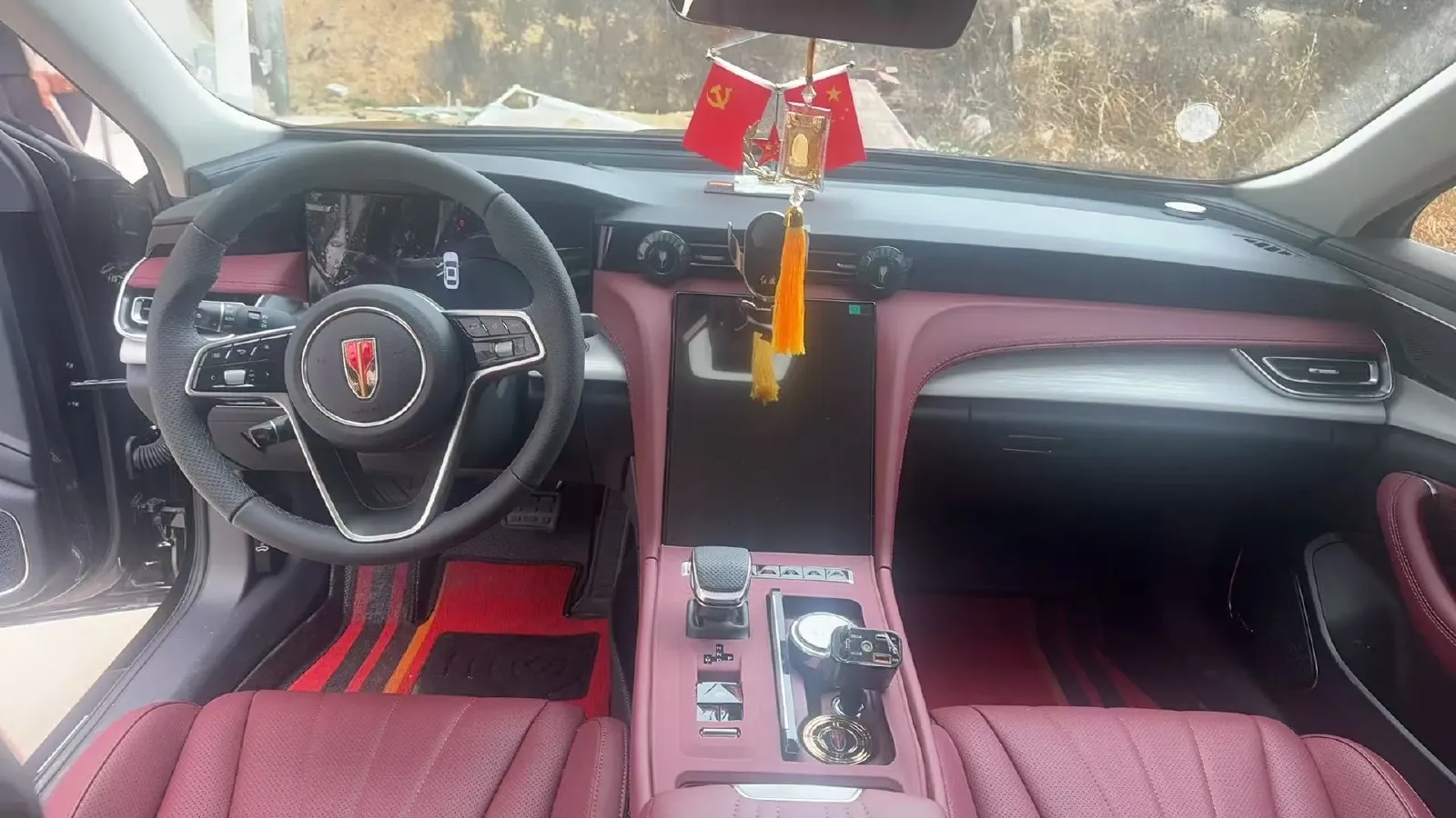 2025 HongQi H5 1.5T 169HP L4 1DHT Hybrid,autocango,china used car exporter,china ev exporter,chinese used car exporter,chinese used ev exporter