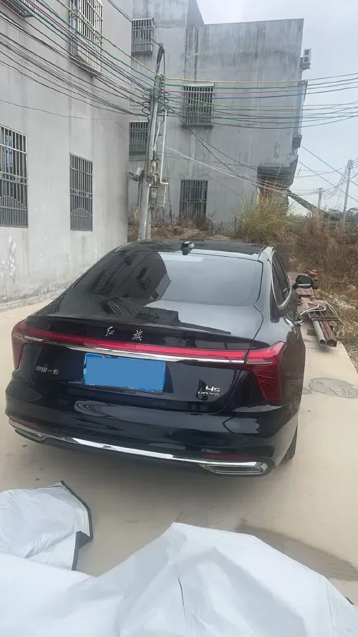 2025 HongQi H5 1.5T 169HP L4 1DHT Hybrid,autocango,china used car exporter,china ev exporter,chinese used car exporter,chinese used ev exporter