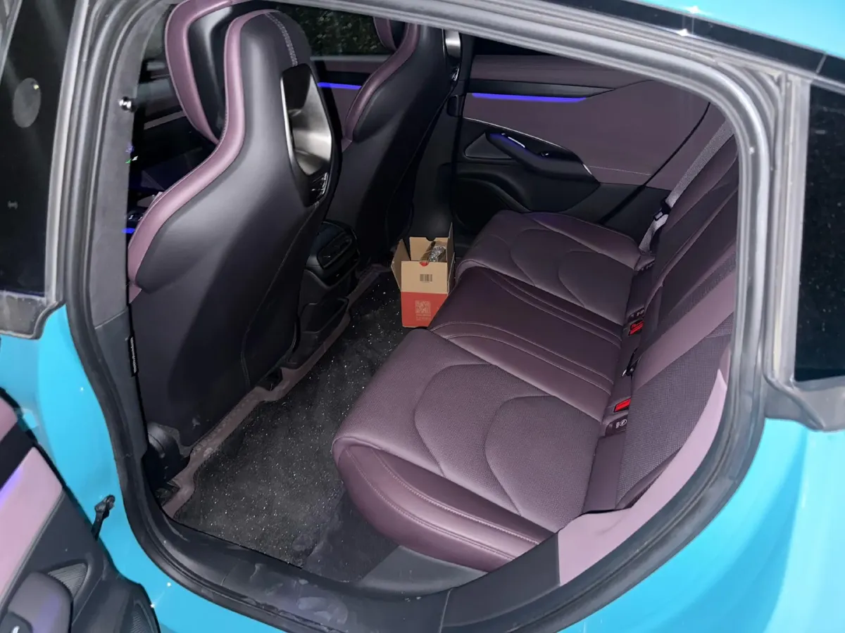 2024 MI SU7 BEV 101KWH,autocango,china used car exporter,china ev exporter,chinese used car exporter,chinese used ev exporter