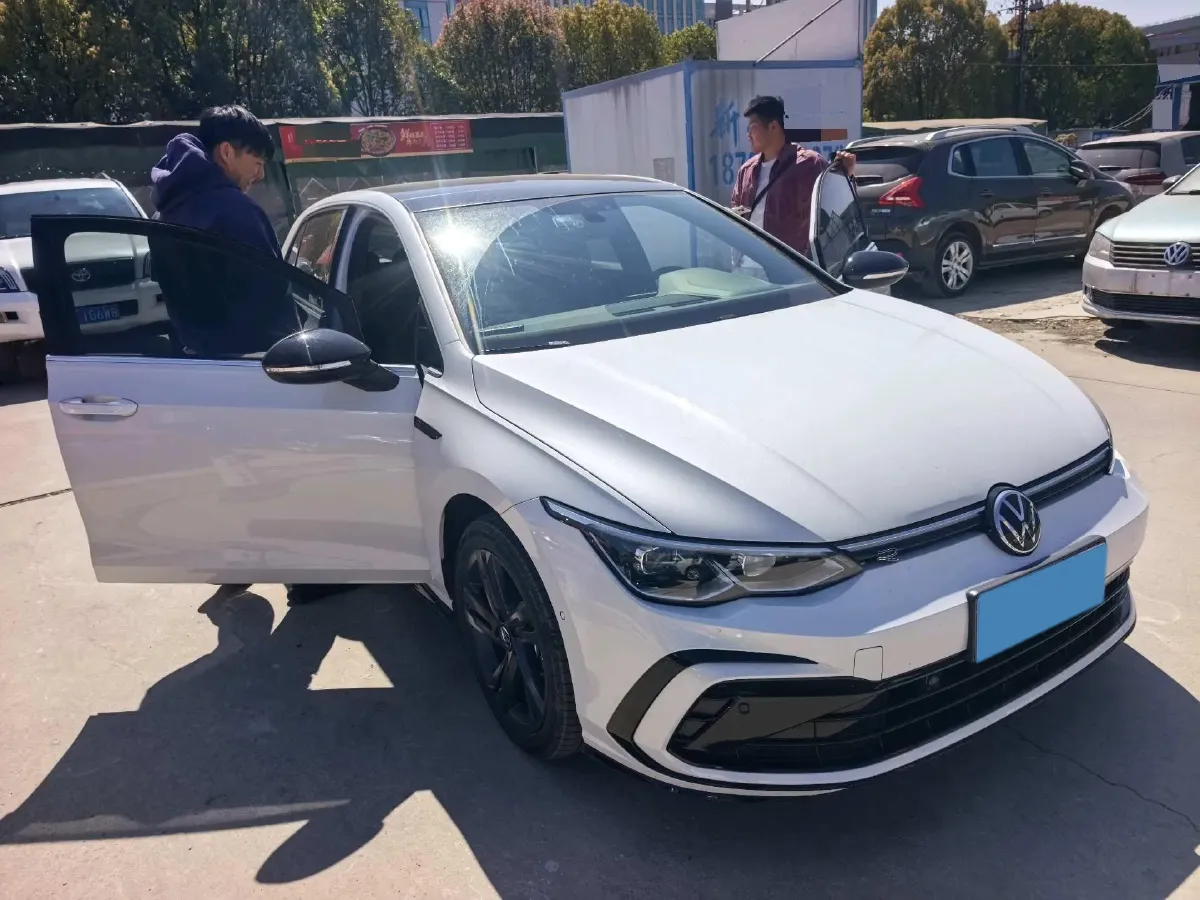 2023 Volkswagen Golf 1.4T 150HP L4 7DCT,autocango,china used car exporter,china ev exporter,chinese used car exporter,chinese used ev exporter