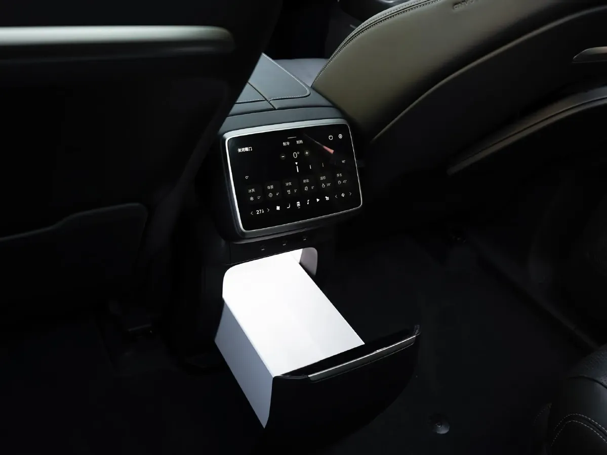 2025 ONVO L90 BEV,autocango,china used car exporter,china ev exporter,chinese used car exporter,chinese used ev exporter