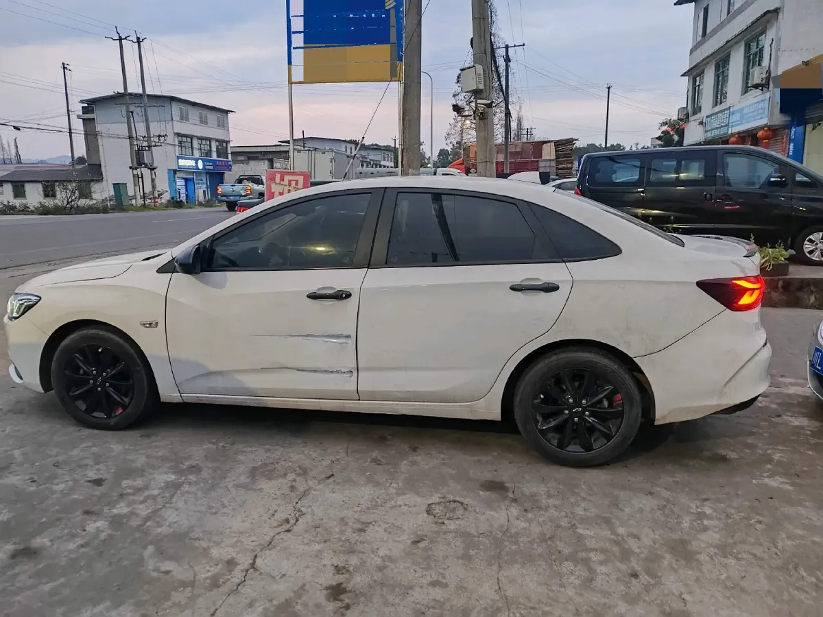 2019 Chevrolet Monza 1.0T 125HP L3 6DCT,autocango,china used car exporter,china ev exporter,chinese used car exporter,chinese used ev exporter