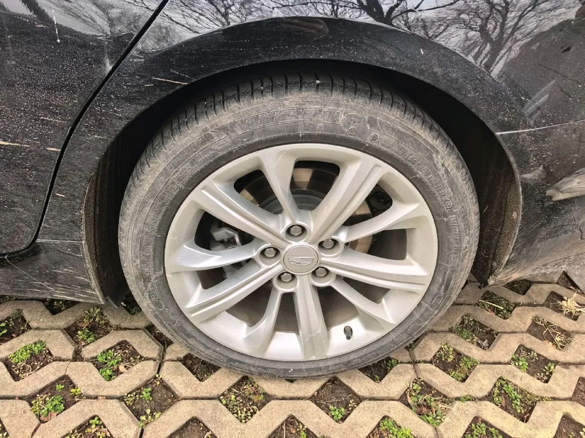 2024 Cadillac CT5 2.0T 237HP L4 10AT,autocango,china used car exporter,china ev exporter,chinese used car exporter,chinese used ev exporter