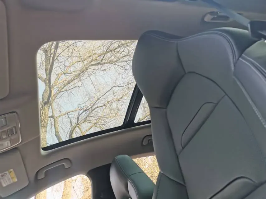 2021 SERES SF5 Range Extended 112HP REEV 35KWH,autocango,china used car exporter,china ev exporter,chinese used car exporter,chinese used ev exporter