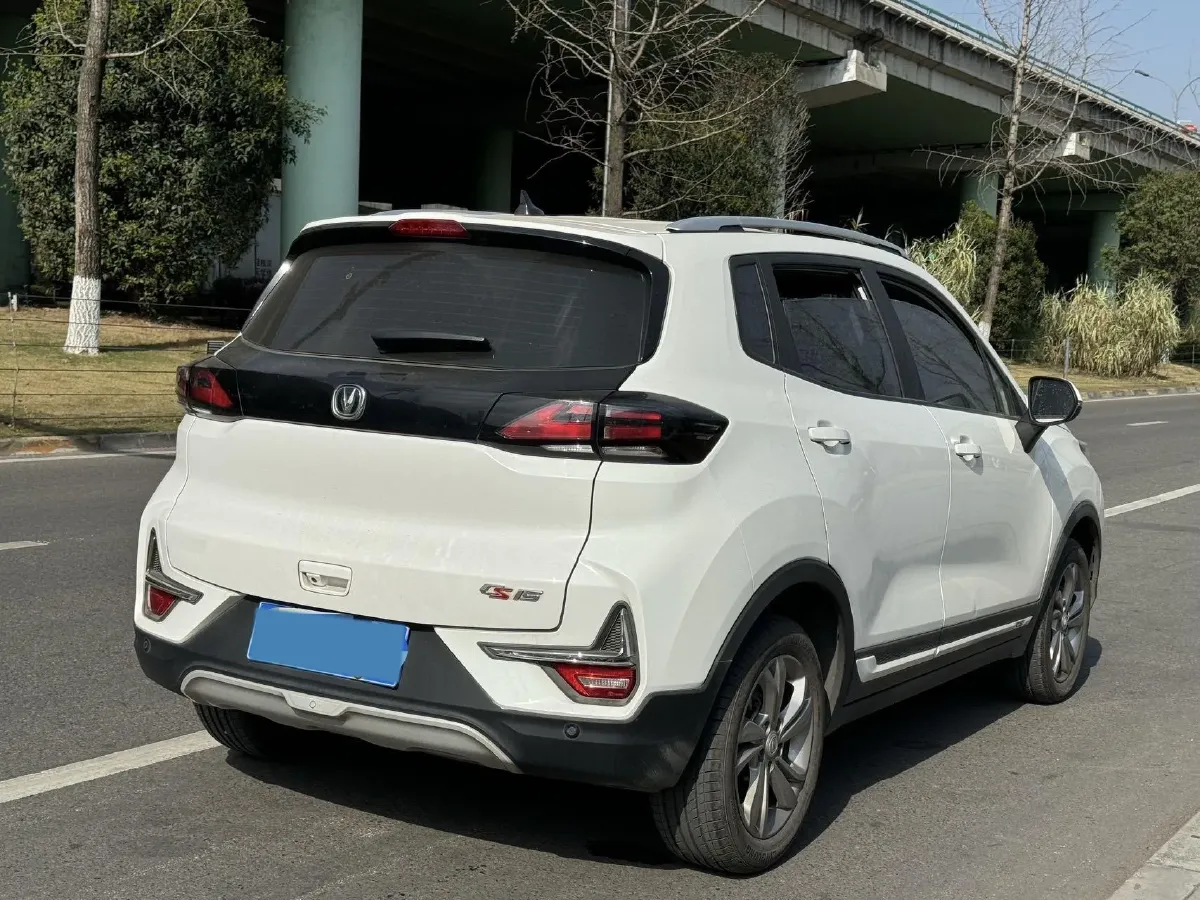 2019 ChangAn CS15 1.5L 107HP L4 5DCT,autocango,china used car exporter,china ev exporter,chinese used car exporter,chinese used ev exporter