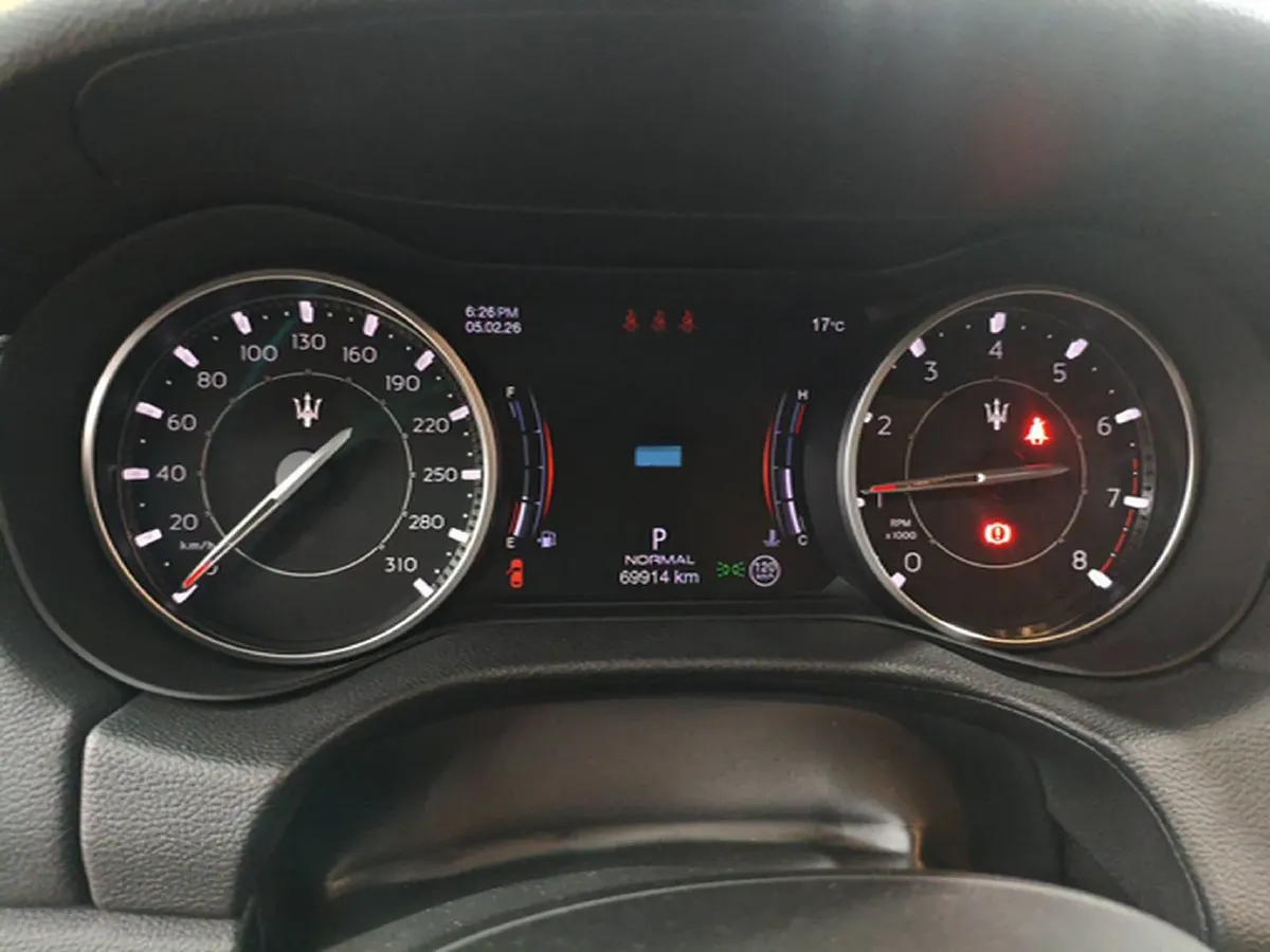 2021 Maserati Ghibli 2.0T 330HP L4 8AT,autocango,china used car exporter,china ev exporter,chinese used car exporter,chinese used ev exporter