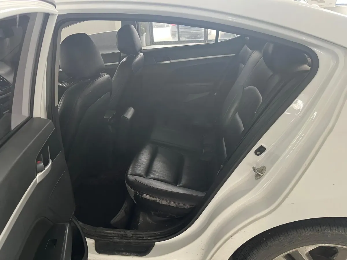 2016 Hyundai Elantra 1.6L 130HP L4 6AT,autocango,china used car exporter,china ev exporter,chinese used car exporter,chinese used ev exporter