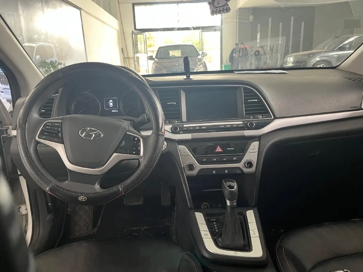 2016 Hyundai Elantra 1.6L 130HP L4 6AT,autocango,china used car exporter,china ev exporter,chinese used car exporter,chinese used ev exporter