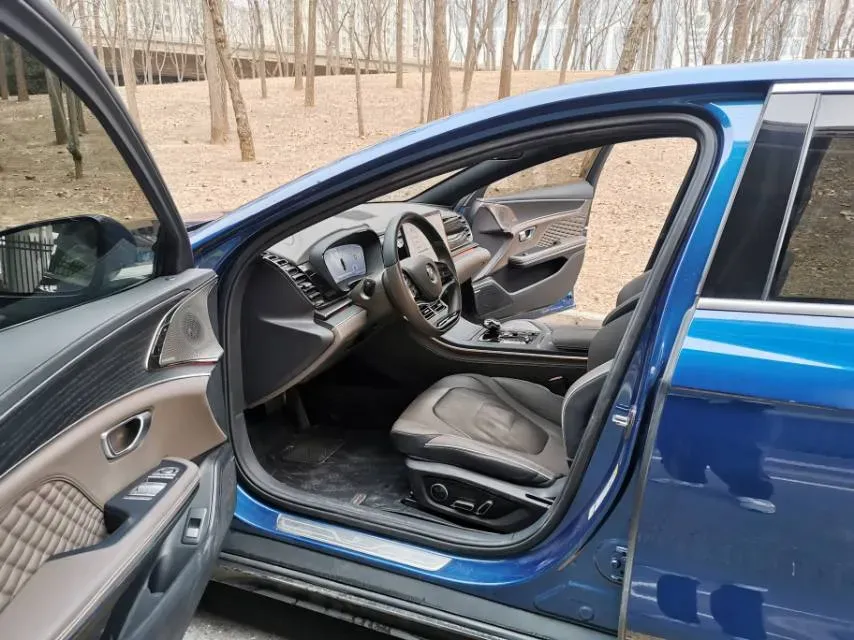 2022 Volkswagen Tiguan L 2.0T 186HP L4 7DCT,autocango,china used car exporter,china ev exporter,chinese used car exporter,chinese used ev exporter