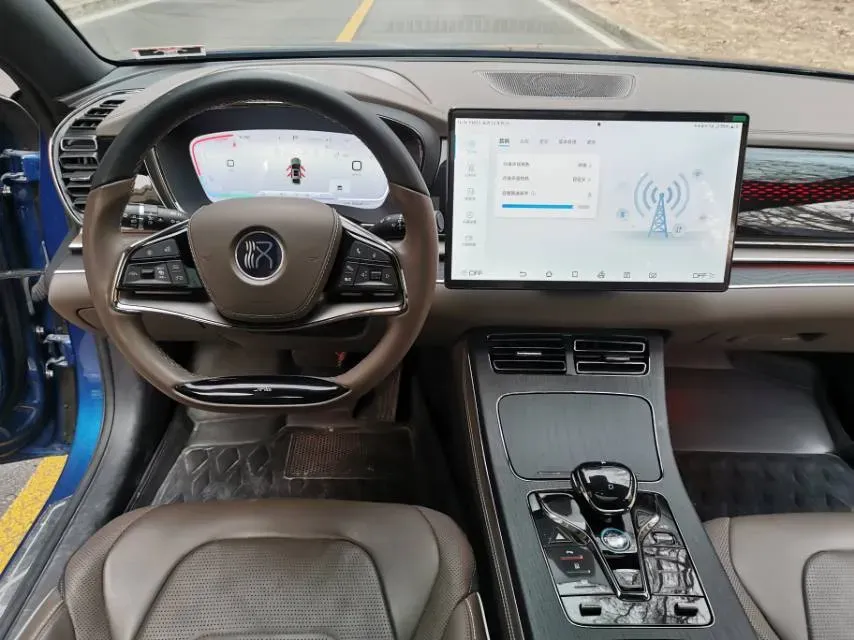 2022 Volkswagen Tiguan L 2.0T 186HP L4 7DCT,autocango,china used car exporter,china ev exporter,chinese used car exporter,chinese used ev exporter