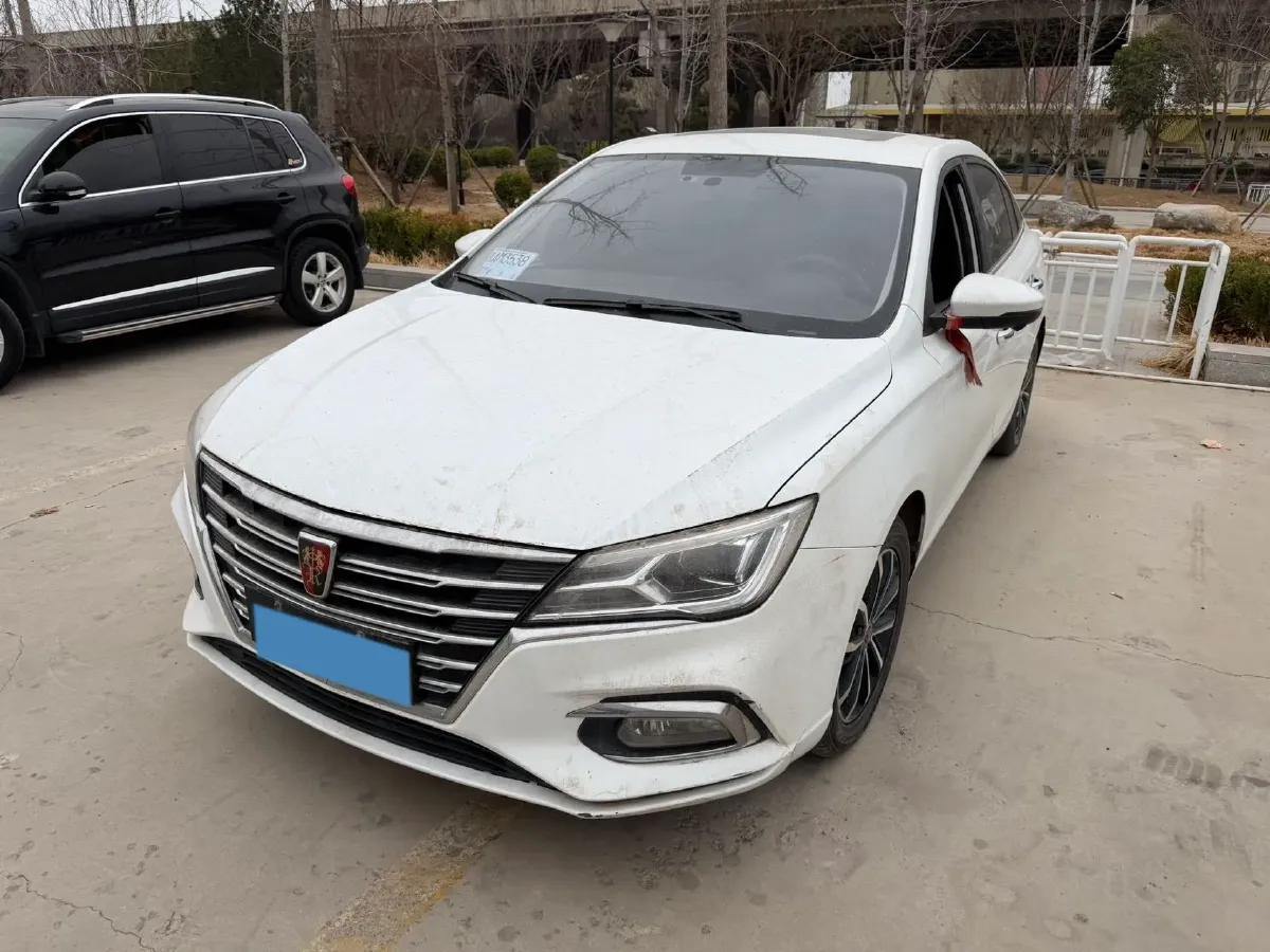 2020 Roewe i5 1.5L 120HP L4 CVT,autocango,china used car exporter,china ev exporter,chinese used car exporter,chinese used ev exporter