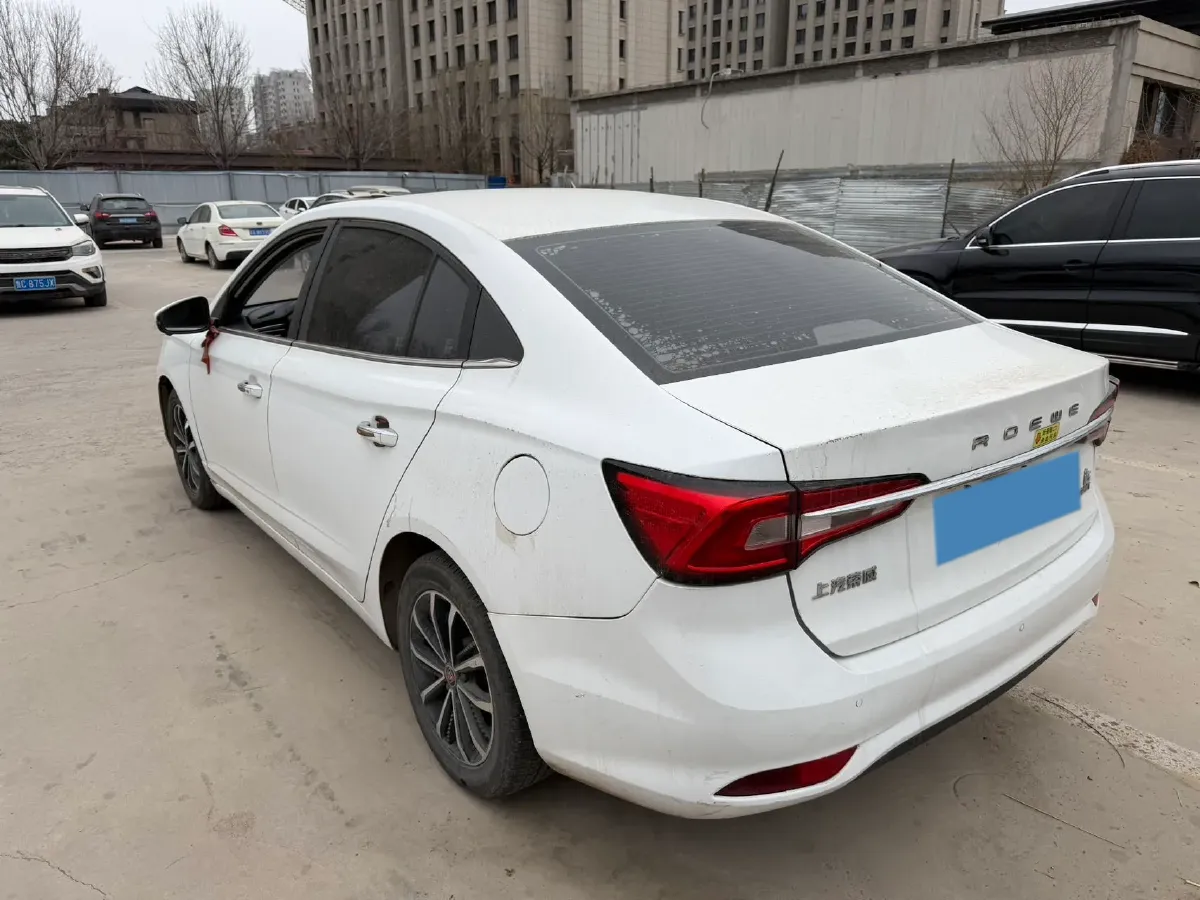 2020 Roewe i5 1.5L 120HP L4 CVT,autocango,china used car exporter,china ev exporter,chinese used car exporter,chinese used ev exporter