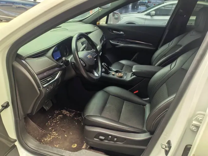 2021 Cadillac XT4 2.0T 237HP L4 9AT,autocango,china used car exporter,china ev exporter,chinese used car exporter,chinese used ev exporter