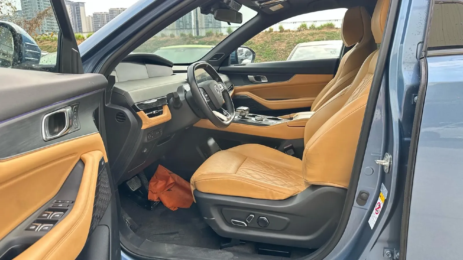 2021 ChangAn UNI-K 2.0T 233HP L4 8AT,autocango,china used car exporter,china ev exporter,chinese used car exporter,chinese used ev exporter