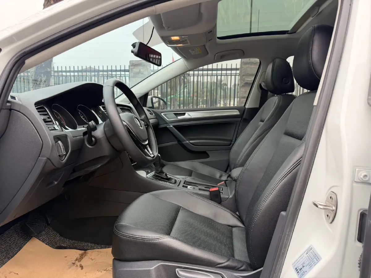 2019 Volkswagen Golf 1.2T 116HP L4 7DCT,autocango,china used car exporter,china ev exporter,chinese used car exporter,chinese used ev exporter