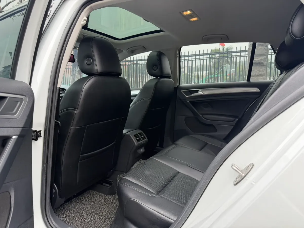 2019 Volkswagen Golf 1.2T 116HP L4 7DCT,autocango,china used car exporter,china ev exporter,chinese used car exporter,chinese used ev exporter