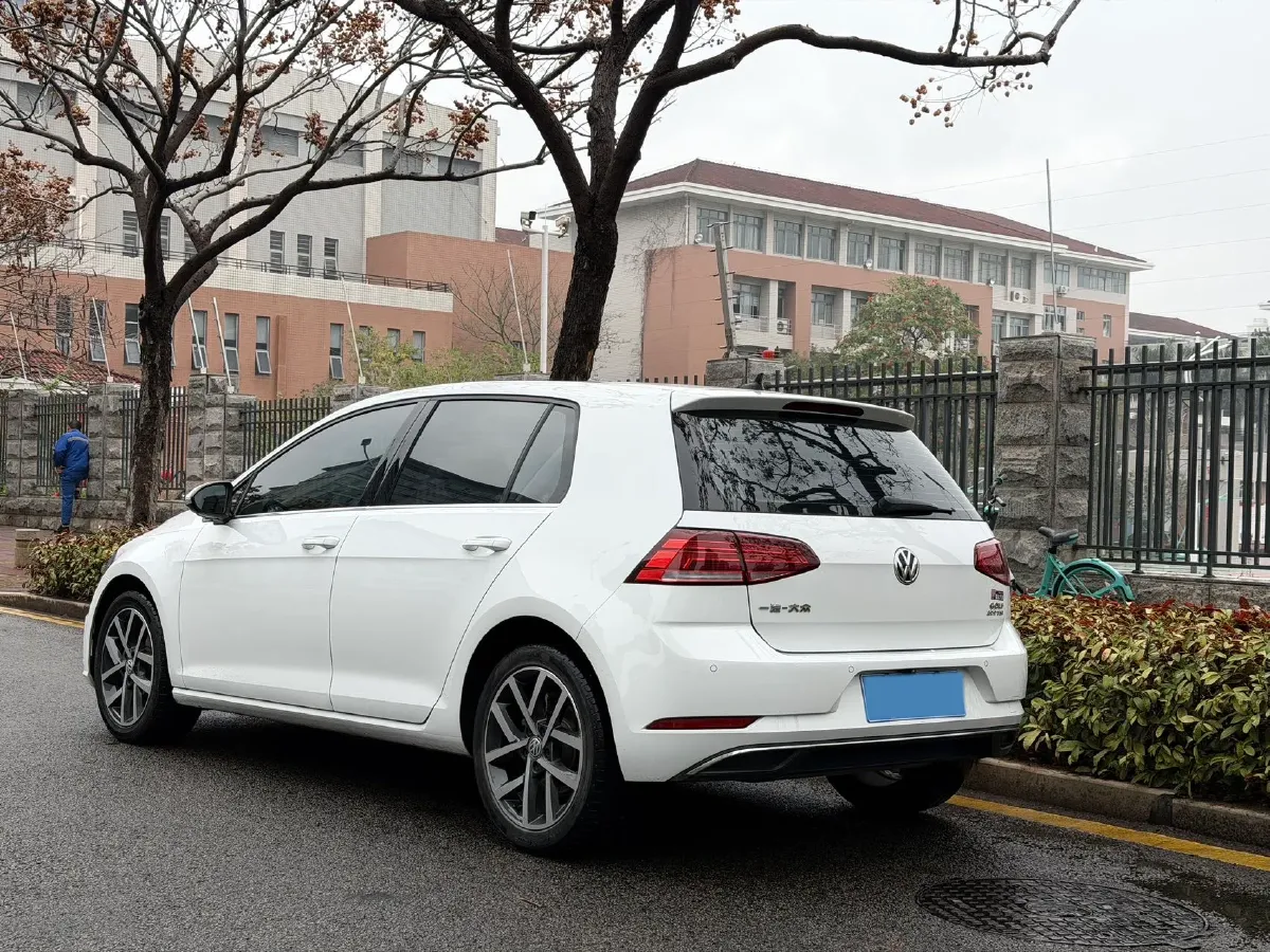 2019 Volkswagen Golf 1.2T 116HP L4 7DCT,autocango,china used car exporter,china ev exporter,chinese used car exporter,chinese used ev exporter