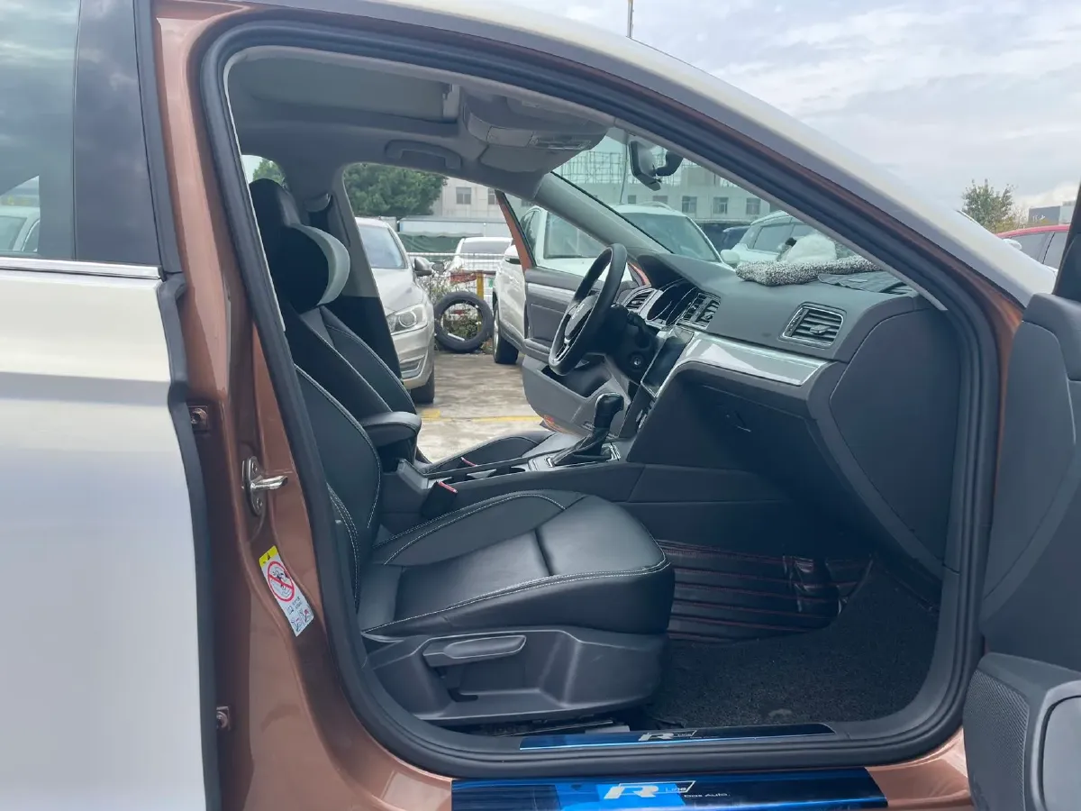 2018 Volkswagen Lamando 1.4T 131HP L4 7DCT,autocango,china used car exporter,china ev exporter,chinese used car exporter,chinese used ev exporter