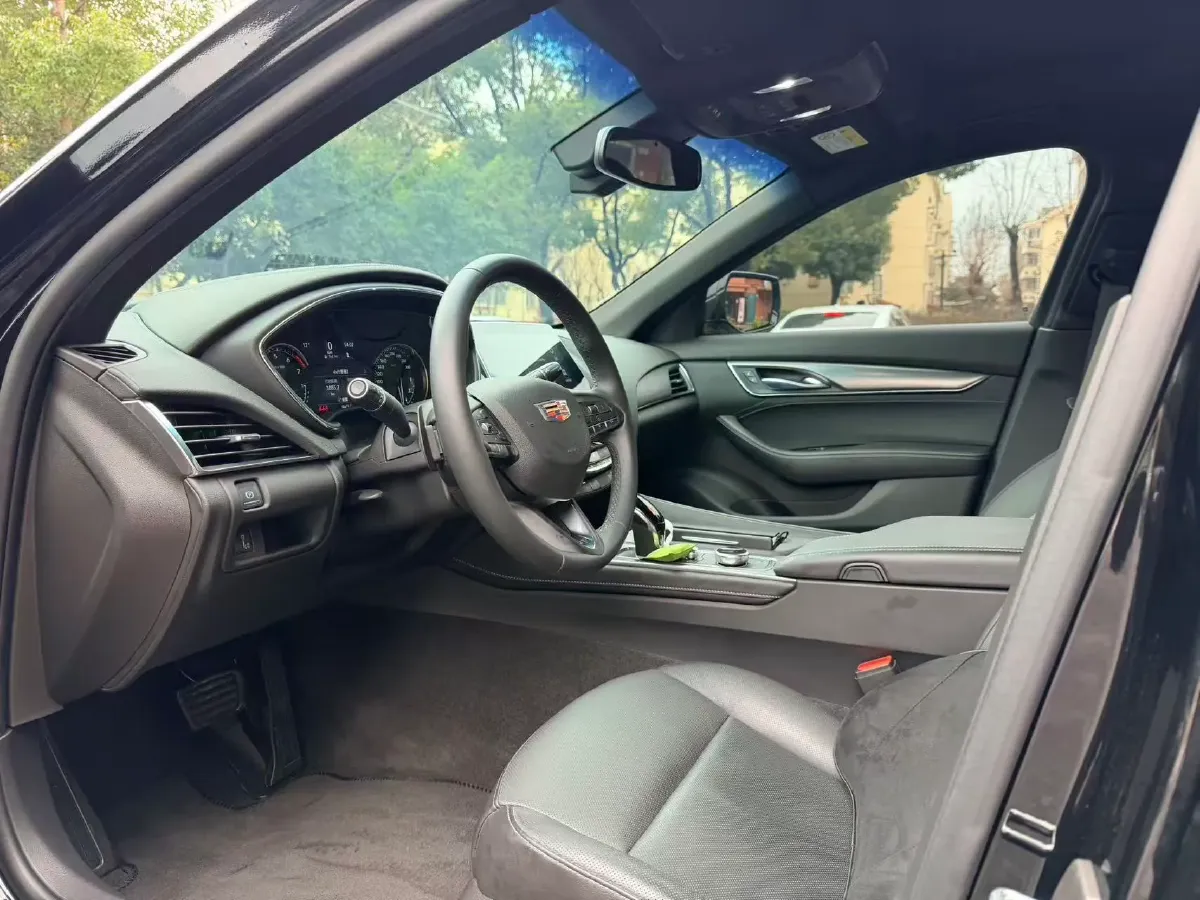 2022 Cadillac CT5 2.0T 237HP L4 10AT,autocango,china used car exporter,china ev exporter,chinese used car exporter,chinese used ev exporter