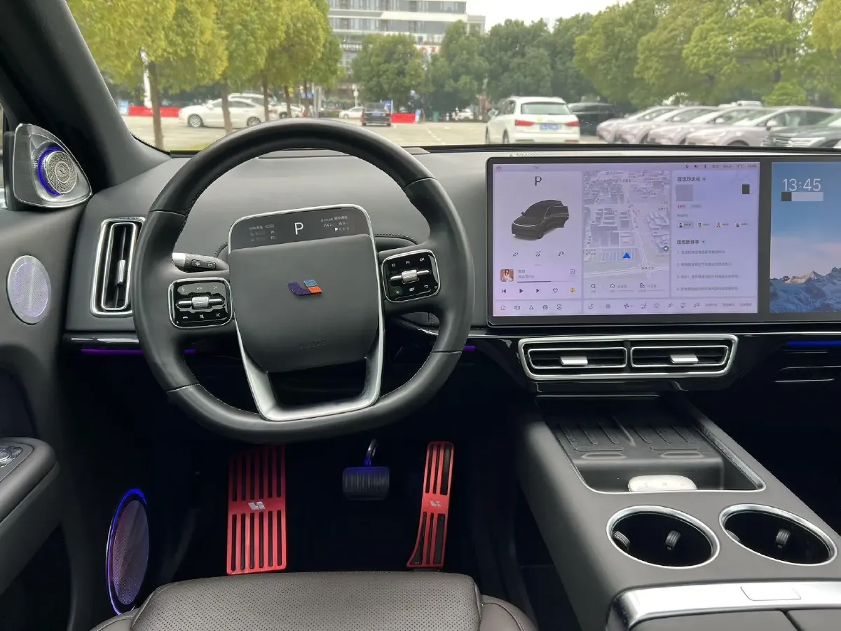 2023 Li L8 Range Extended 154HP REEV 40.9KWH,autocango,china used car exporter,china ev exporter,chinese used car exporter,chinese used ev exporter