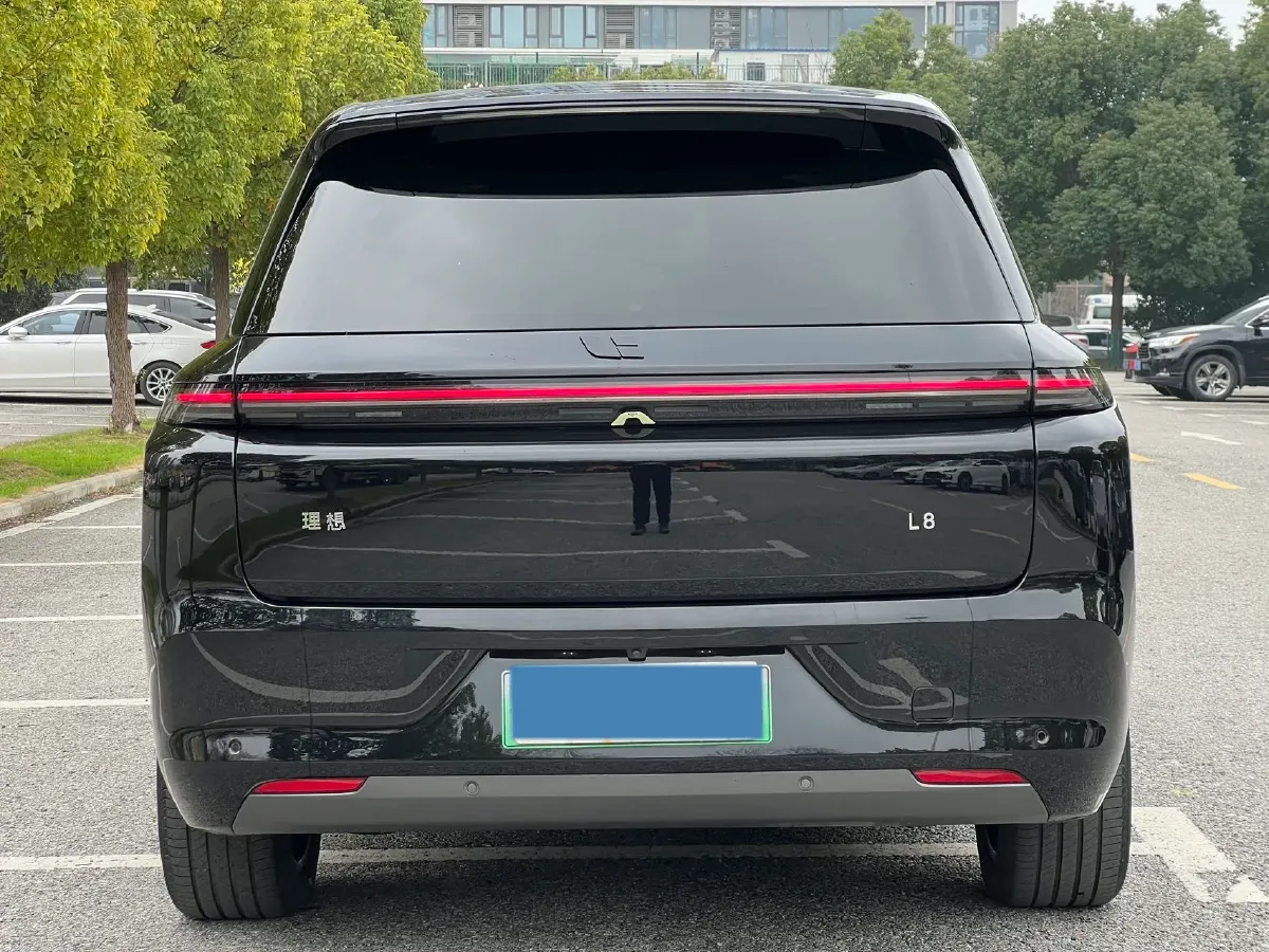 2023 Li L8 Range Extended 154HP REEV 40.9KWH,autocango,china used car exporter,china ev exporter,chinese used car exporter,chinese used ev exporter