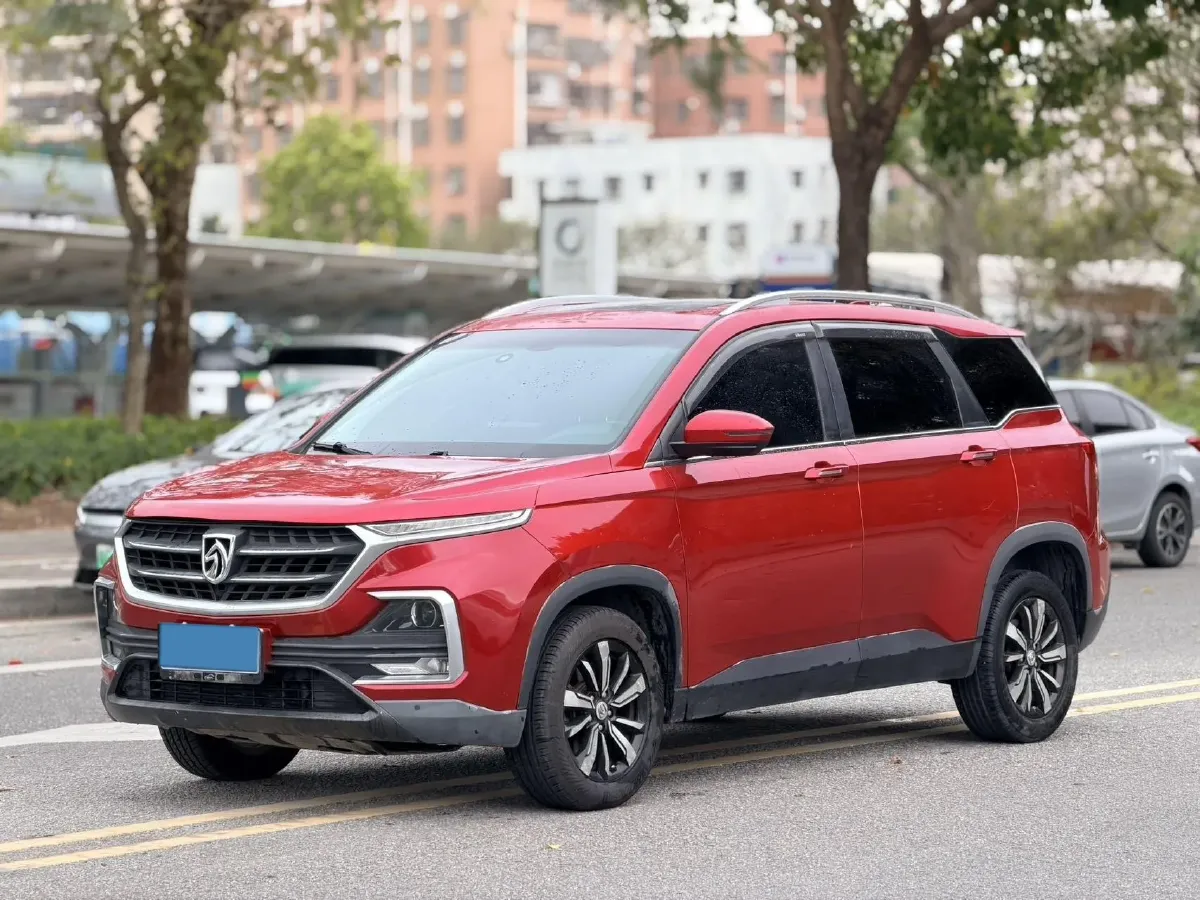 2018 BaoJun 530 1.5T 150HP L4 6DCT,autocango,china used car exporter,china ev exporter,chinese used car exporter,chinese used ev exporter
