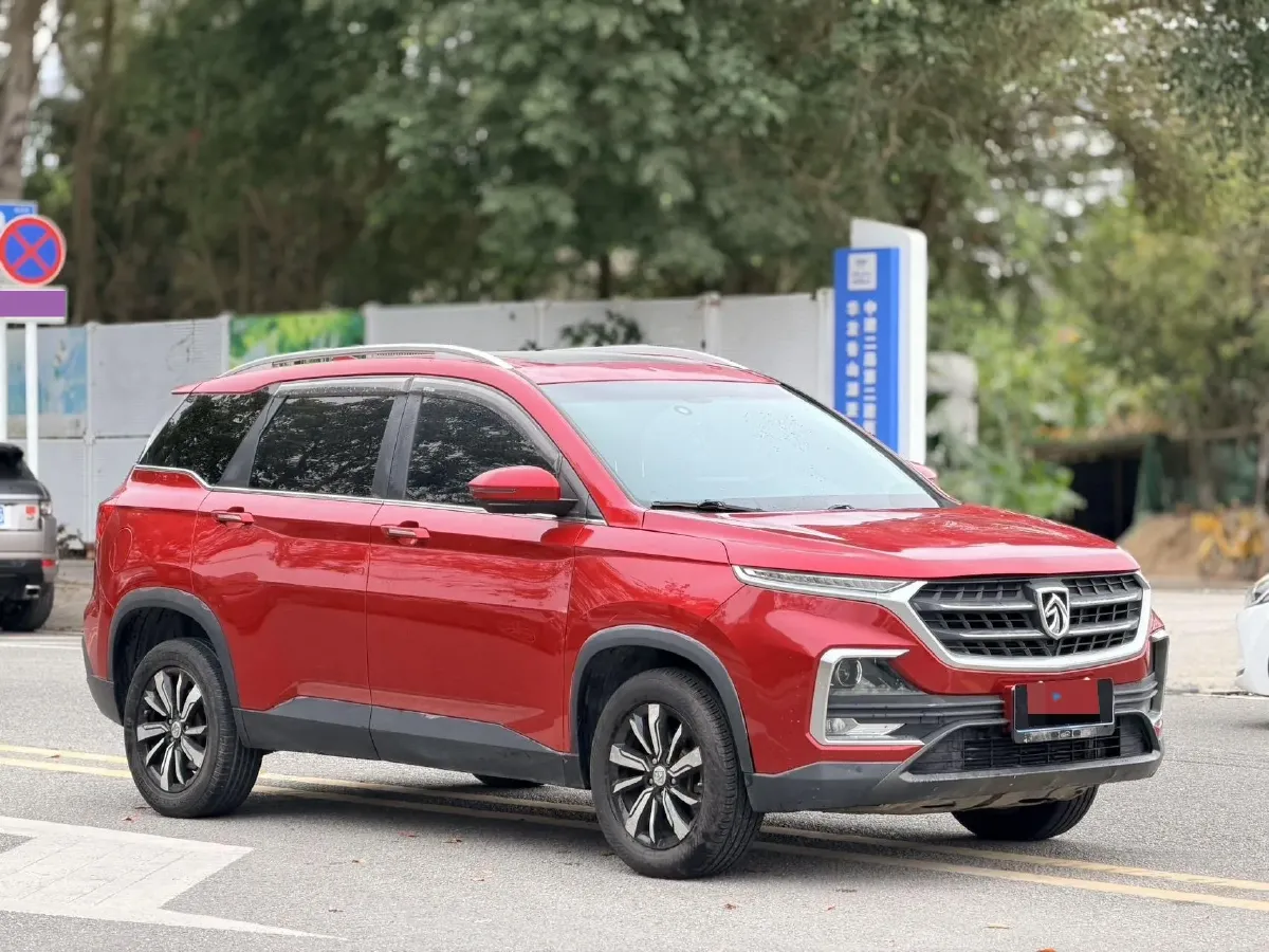 2018 BaoJun 530 1.5T 150HP L4 6DCT,autocango,china used car exporter,china ev exporter,chinese used car exporter,chinese used ev exporter