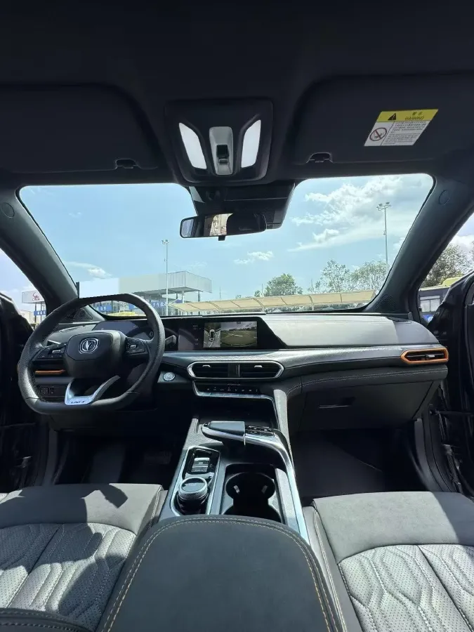 2022 ChangAn UNI-T 1.5T 188HP L4 7DCT,autocango,china used car exporter,china ev exporter,chinese used car exporter,chinese used ev exporter