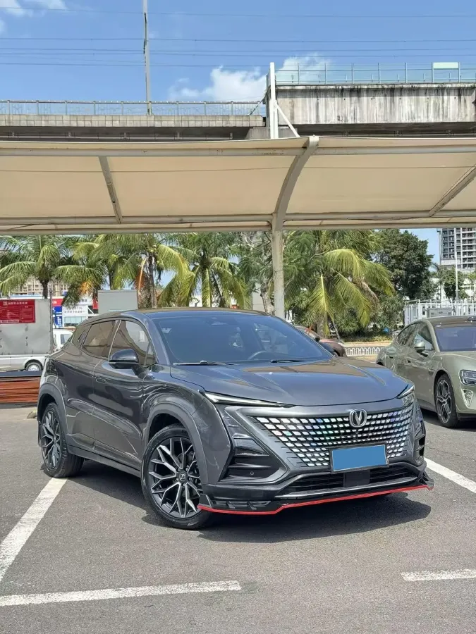 2022 ChangAn UNI-T 1.5T 188HP L4 7DCT,autocango,china used car exporter,china ev exporter,chinese used car exporter,chinese used ev exporter