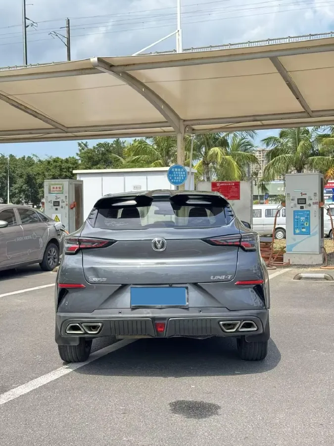 2022 ChangAn UNI-T 1.5T 188HP L4 7DCT,autocango,china used car exporter,china ev exporter,chinese used car exporter,chinese used ev exporter