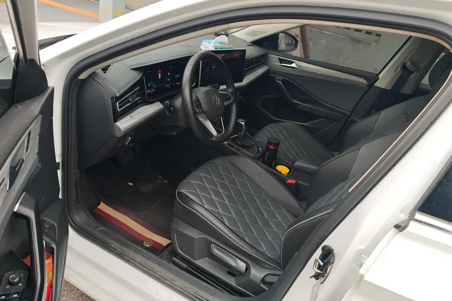 2023 Volkswagen Sagitar 1.5T 160HP L4 7DCT,autocango,china used car exporter,china ev exporter,chinese used car exporter,chinese used ev exporter