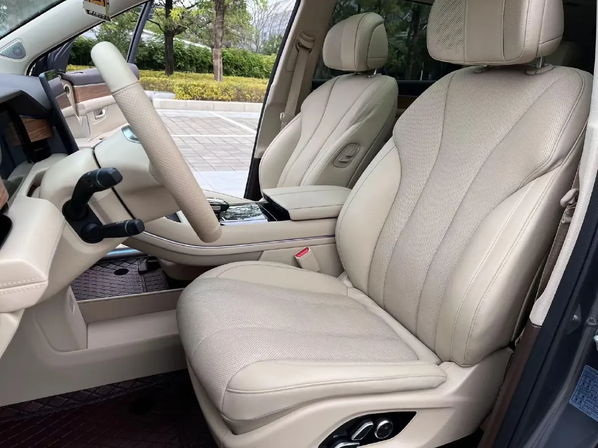 2024 AITO AITO M7 1.5T 152HP L4 REEV 40KWH,autocango,china used car exporter,china ev exporter,chinese used car exporter,chinese used ev exporter