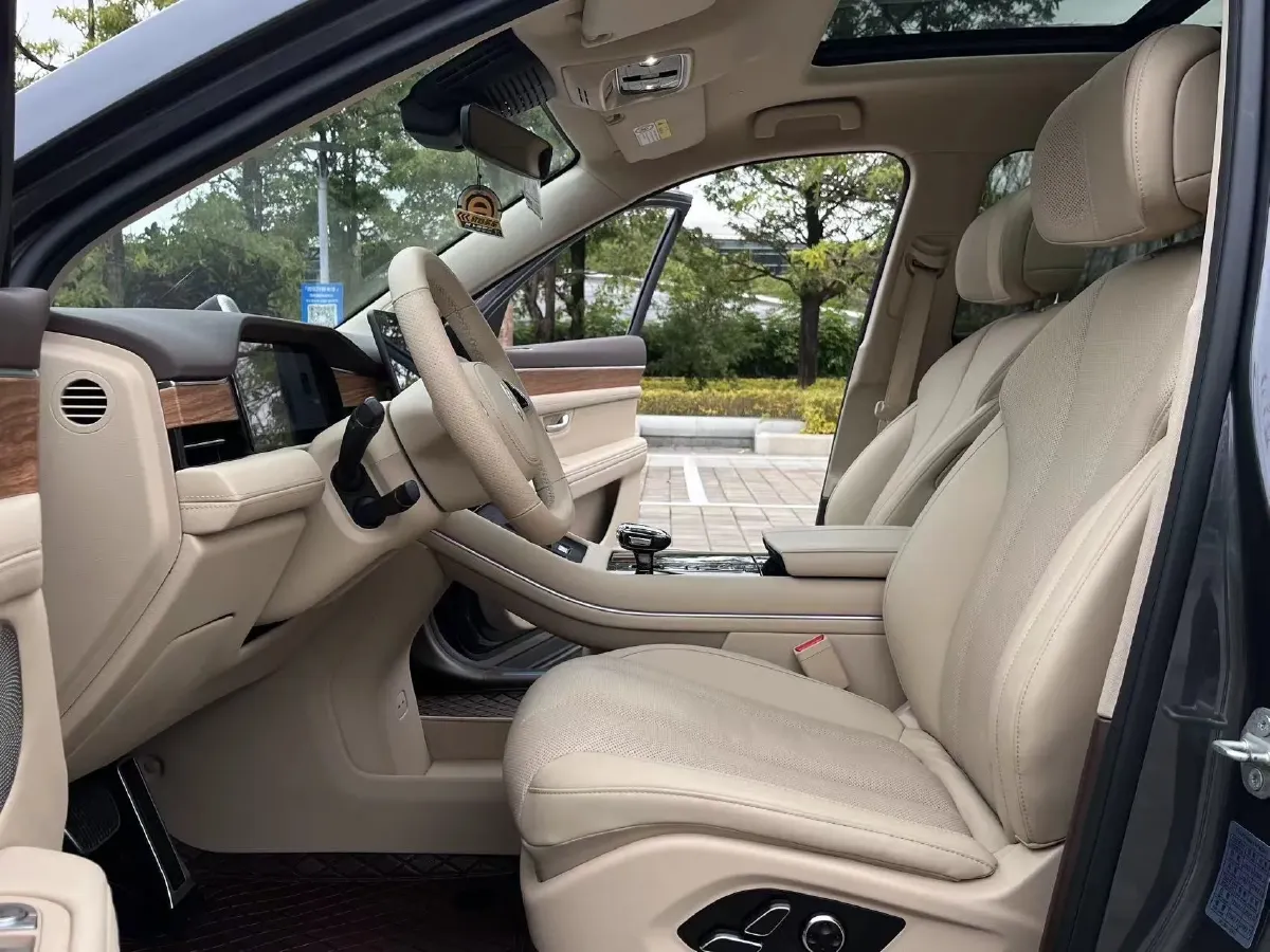 2024 AITO AITO M7 1.5T 152HP L4 REEV 40KWH,autocango,china used car exporter,china ev exporter,chinese used car exporter,chinese used ev exporter