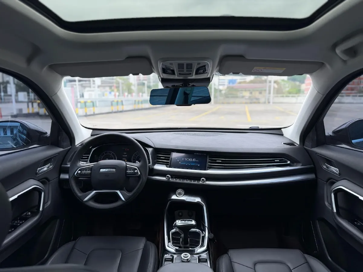 2017 Haval H6 2.0T 197HP L4 7DCT,autocango,china used car exporter,china ev exporter,chinese used car exporter,chinese used ev exporter