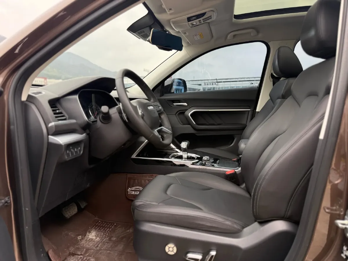 2017 Haval H6 2.0T 197HP L4 7DCT,autocango,china used car exporter,china ev exporter,chinese used car exporter,chinese used ev exporter