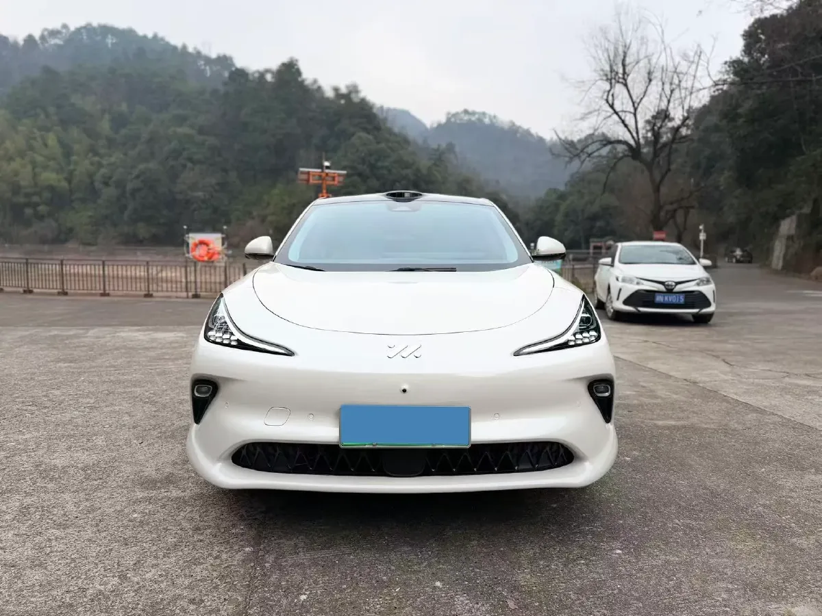 2025 IM LS6 BEV 75KWH,autocango,china used car exporter,china ev exporter,chinese used car exporter,chinese used ev exporter