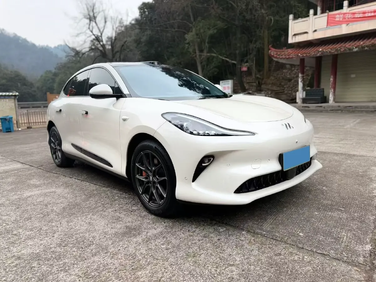 2025 IM LS6 BEV 75KWH,autocango,china used car exporter,china ev exporter,chinese used car exporter,chinese used ev exporter