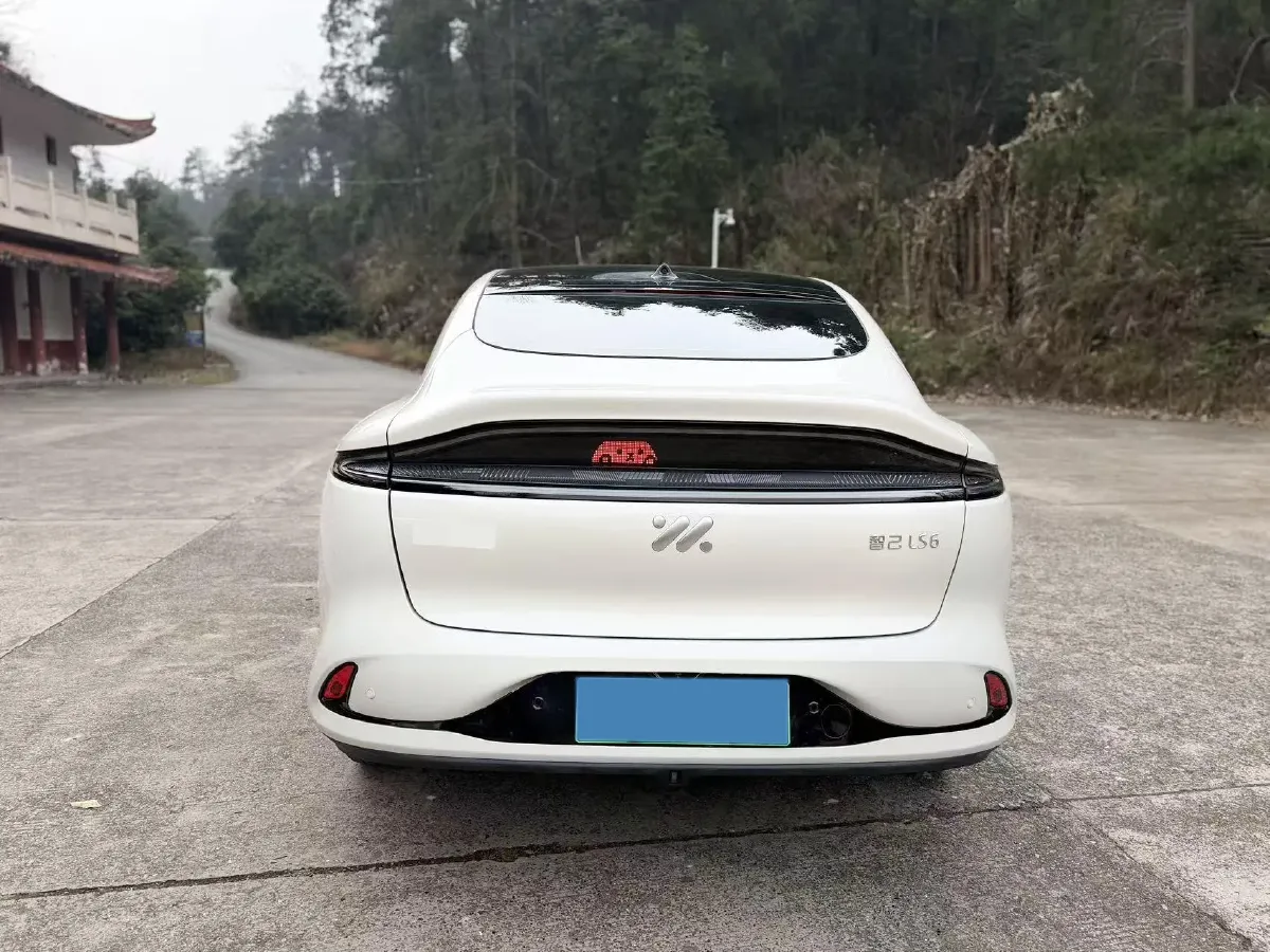 2025 IM LS6 BEV 75KWH,autocango,china used car exporter,china ev exporter,chinese used car exporter,chinese used ev exporter