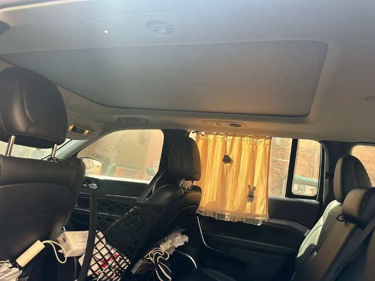 2018 Jeep Grand Commander 2.0T 265HP L4 9AT,autocango,china used car exporter,china ev exporter,chinese used car exporter,chinese used ev exporter