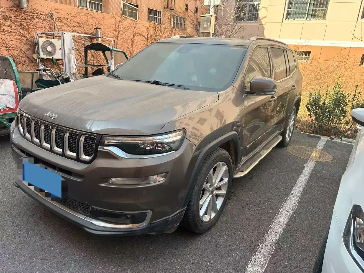 2018 Jeep Grand Commander 2.0T 265HP L4 9AT,autocango,china used car exporter,china ev exporter,chinese used car exporter,chinese used ev exporter