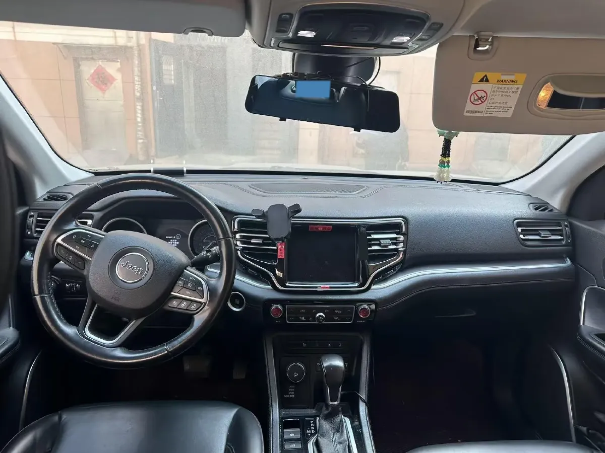 2018 Jeep Grand Commander 2.0T 265HP L4 9AT,autocango,china used car exporter,china ev exporter,chinese used car exporter,chinese used ev exporter