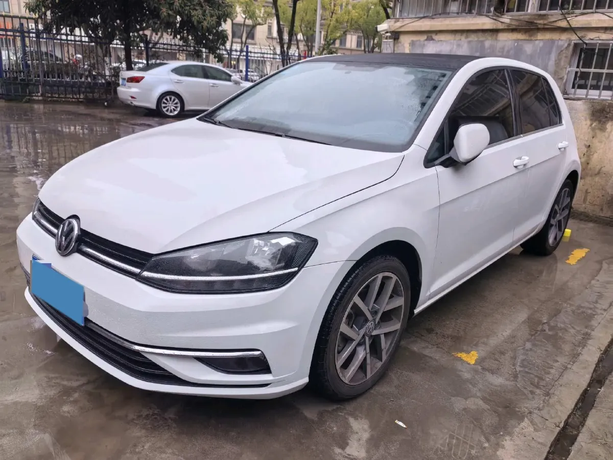 2020 Volkswagen Golf 1.2T 116HP L4 7DCT,autocango,china used car exporter,china ev exporter,chinese used car exporter,chinese used ev exporter