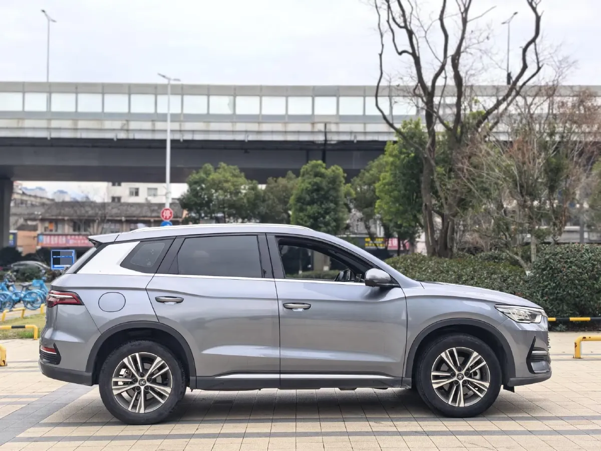 2022 Ruichi Auto EC31 BEV 41.932KWH,autocango,china used car exporter,china ev exporter,chinese used car exporter,chinese used ev exporter
