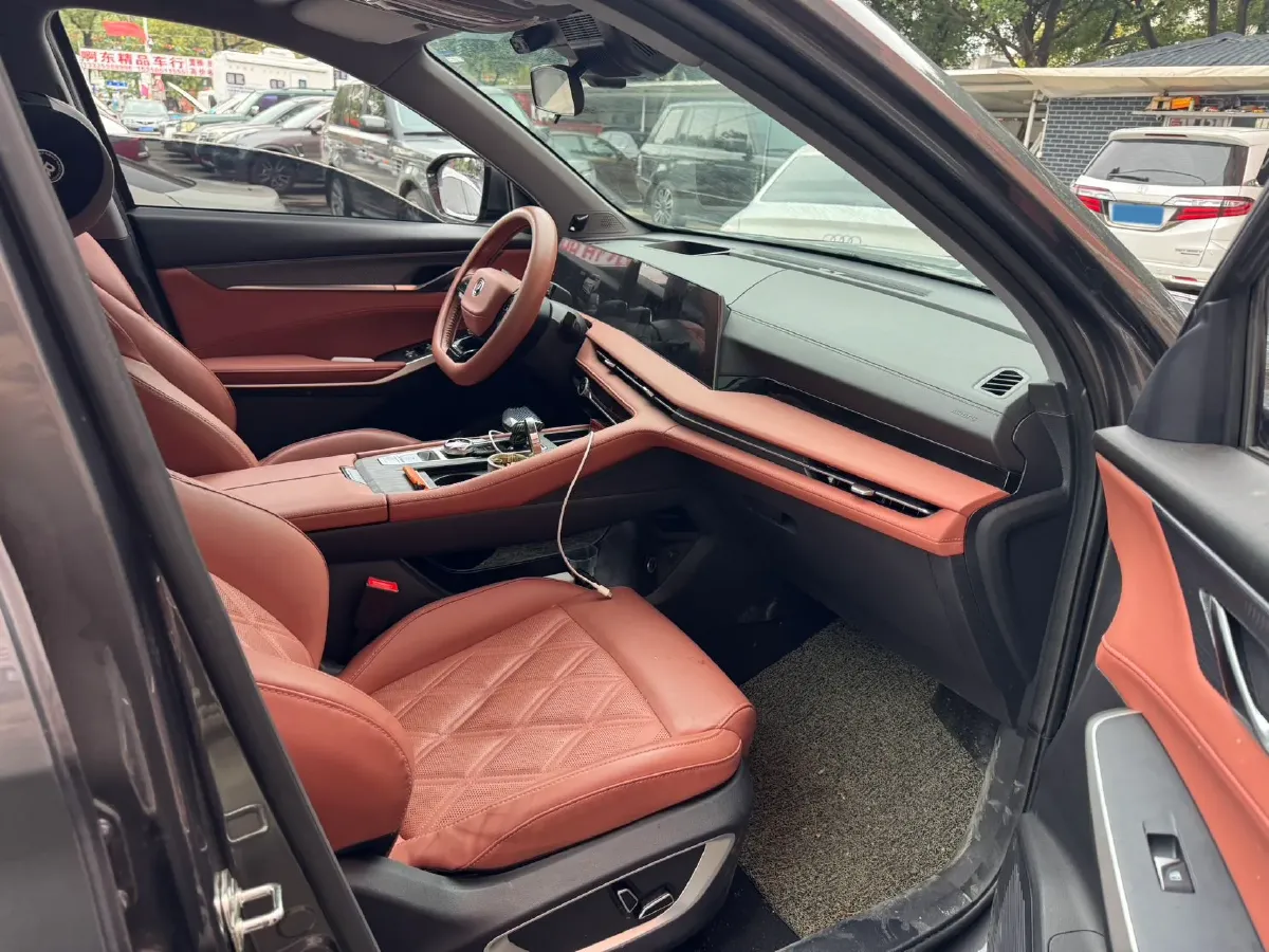 2023 ChangAn CS75 Plus 1.5T 188HP L4 8AT,autocango,china used car exporter,china ev exporter,chinese used car exporter,chinese used ev exporter